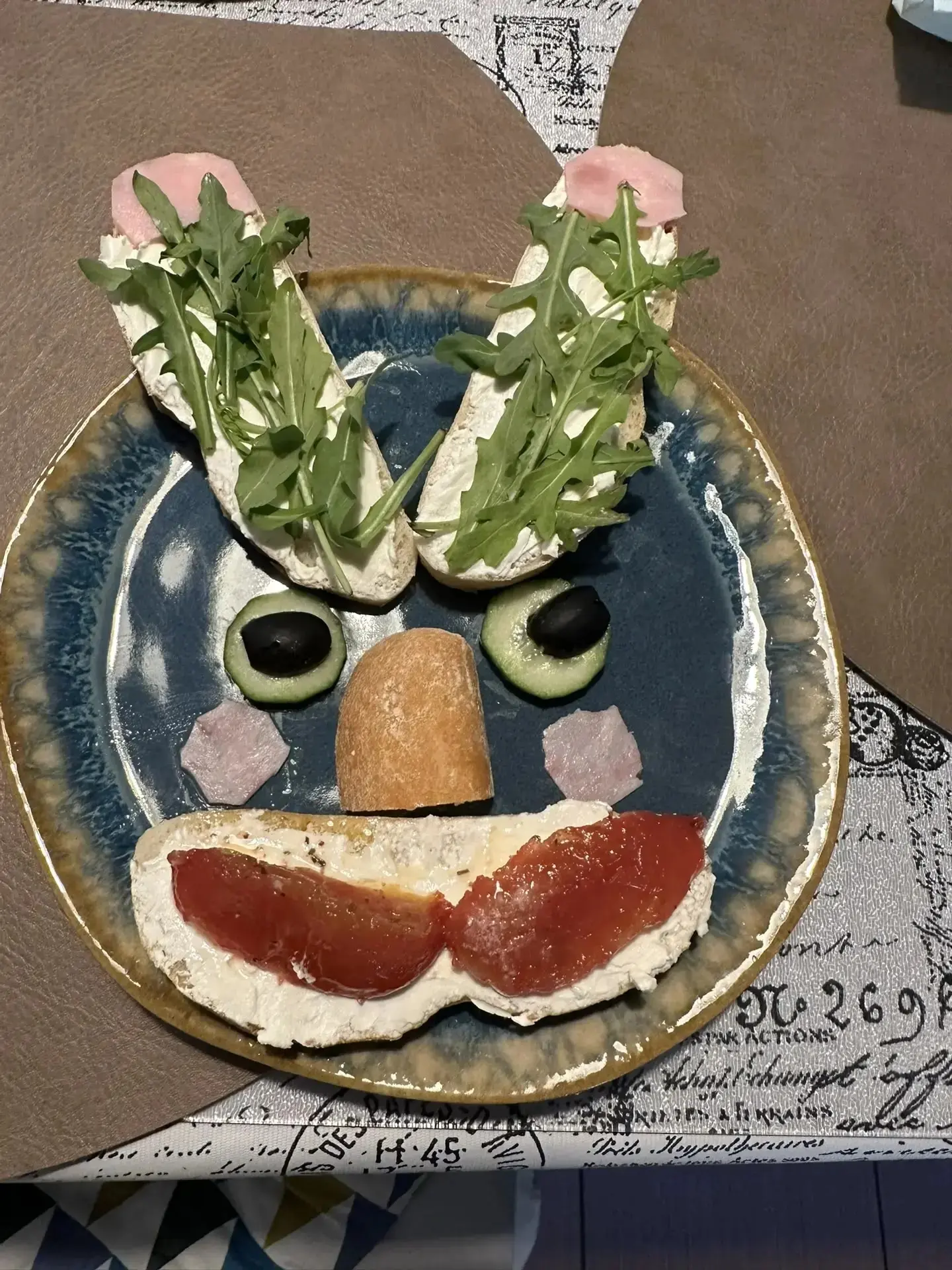 🥪 Домашнее задание со вкусом: полезный бутерброд своими руками!  После уроков о здоровом питании, ко