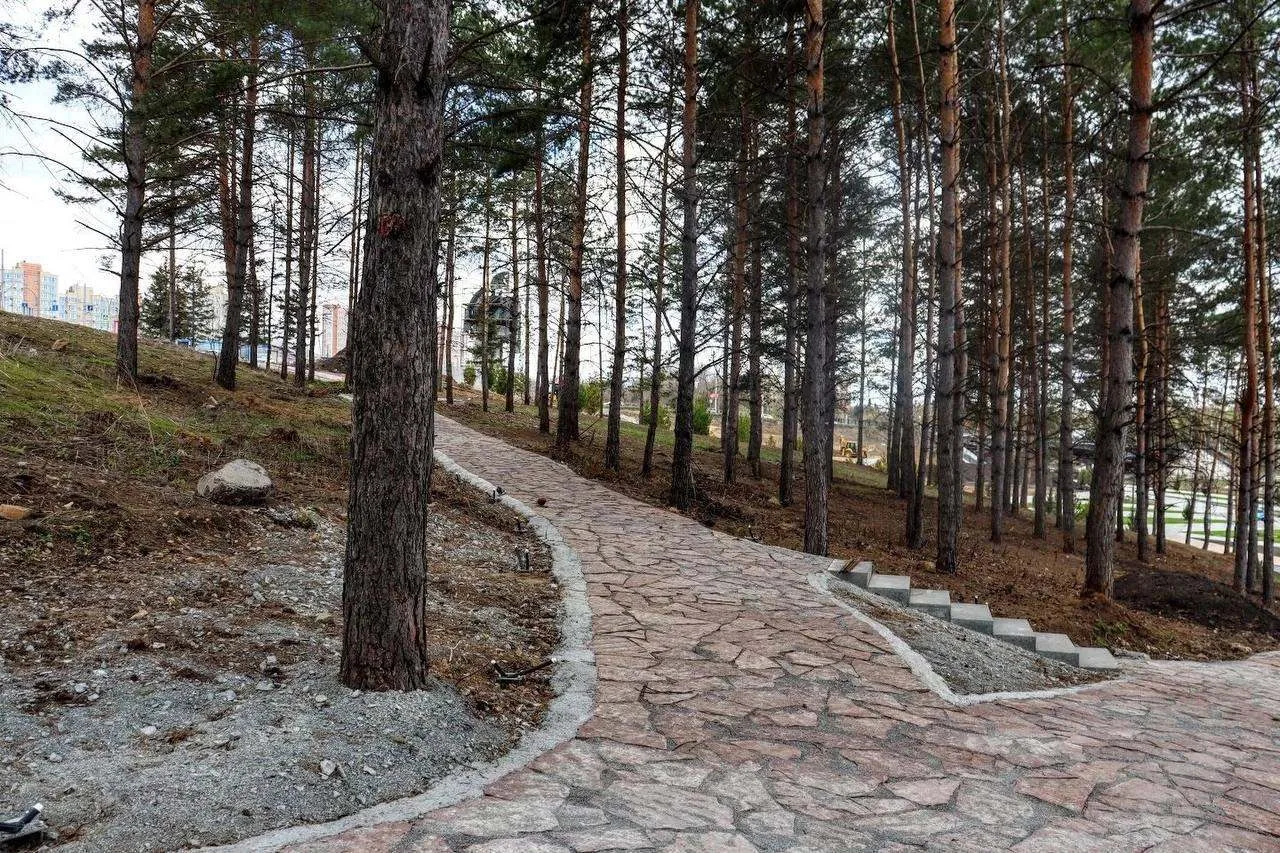 Новое место для отдыха в самом центре Кемерова готовится к открытию.  🌲 Парк планируют открыть уже э