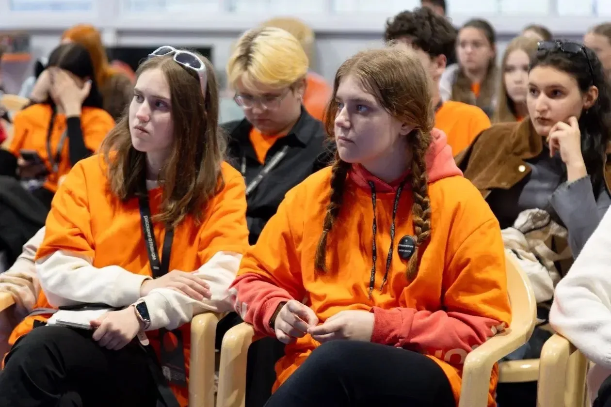 💫«Молодая волна 2026»💫  ✨Активисты нашей школы приняли участие в заездах окружного молодежного образ