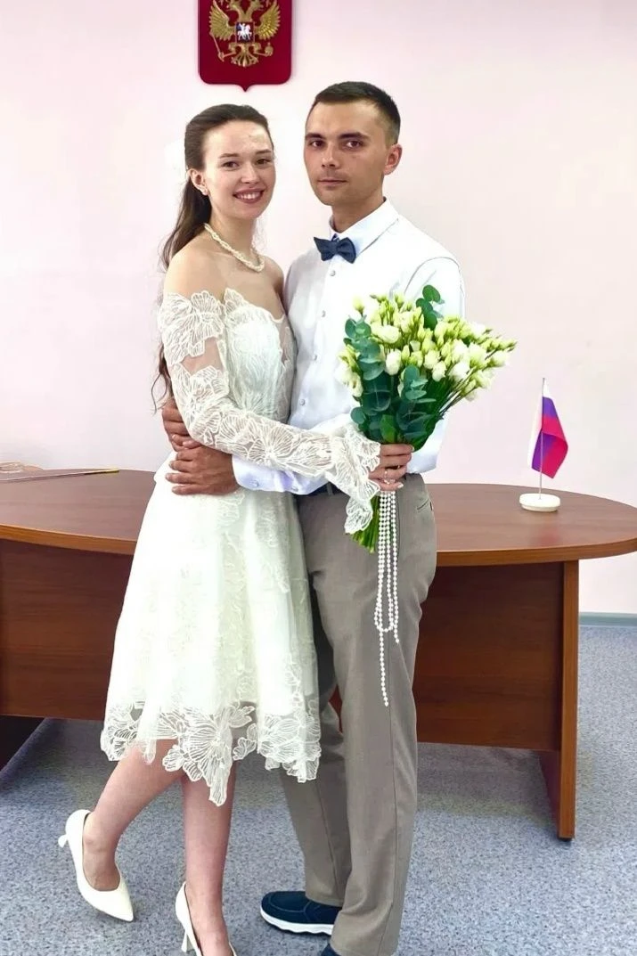 ✨ Понедельник — день тяжелый?
 
💞 А для Павла и Ирины он стал по-настоящему особенным! Ведь именно 