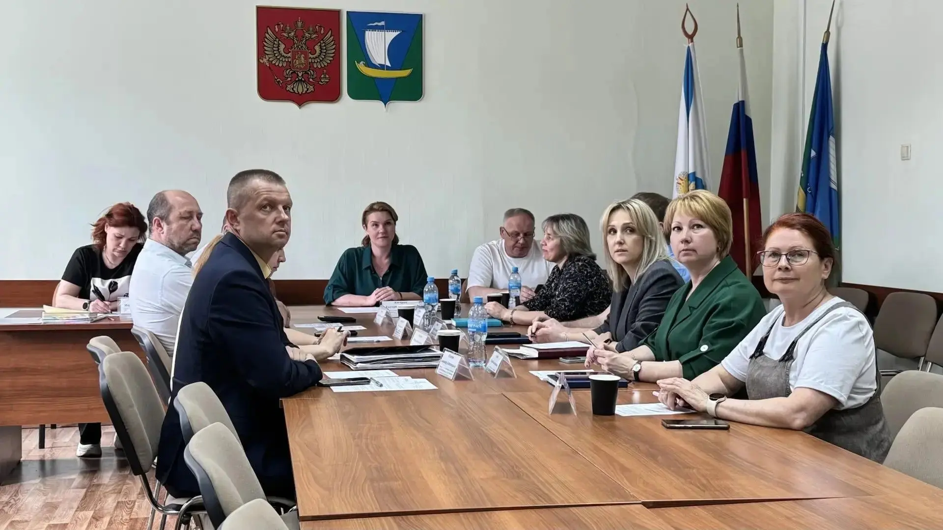📝 В Приморском округе состоялось заседание Совета по противодействию коррупции
 
👥 В совещании при