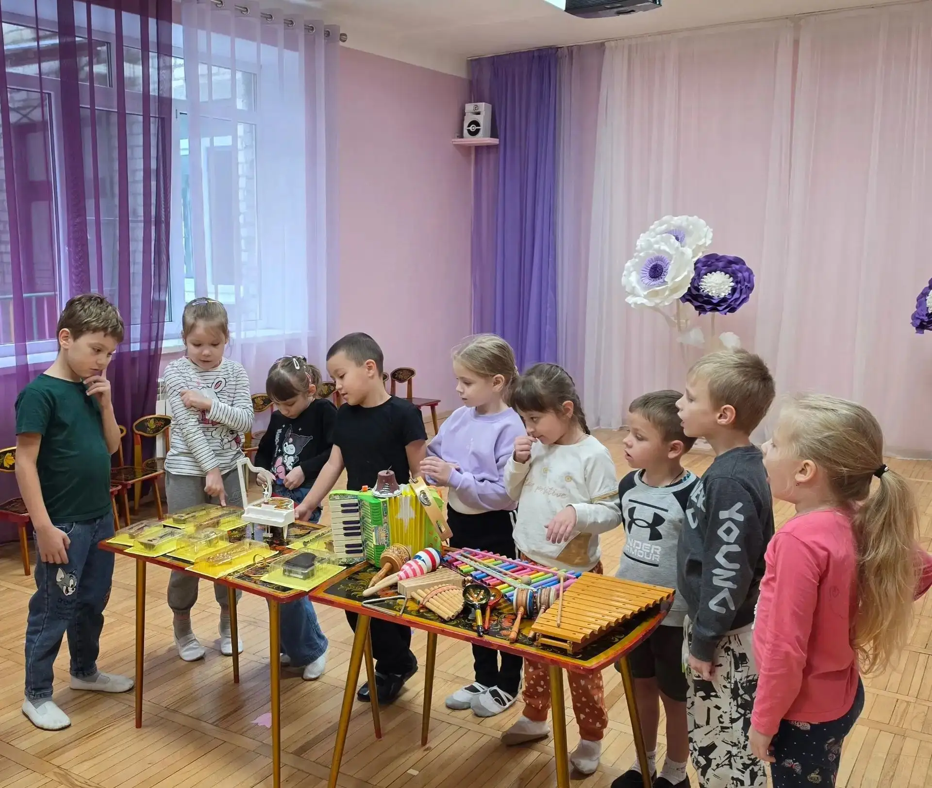 Музыка — это язык, который понятен без слов, и сегодня наши ребята из подготовительных ...