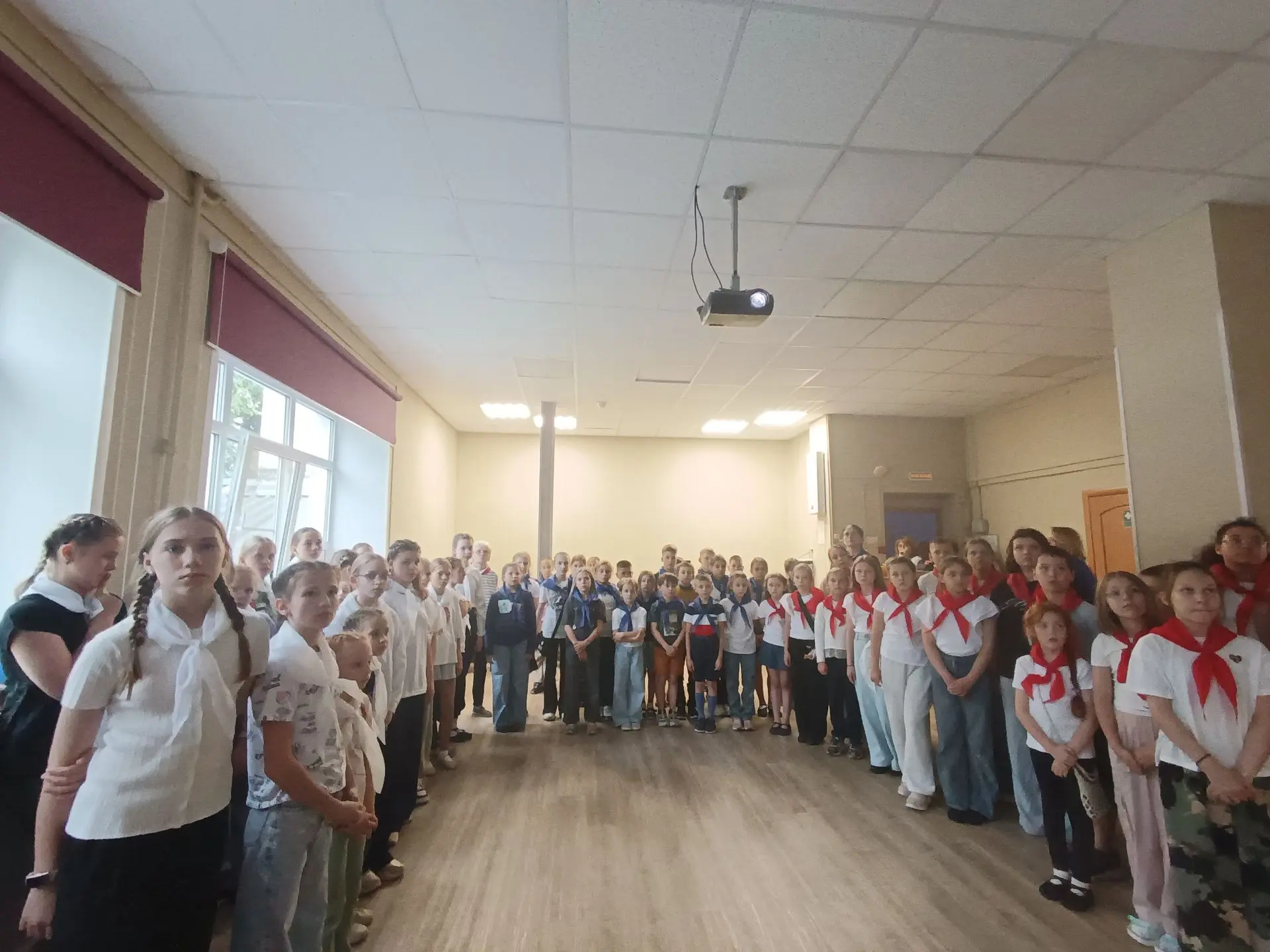 Общероссийская минута молчания в память о защитниках Родины и мирных гражданах, погибших в годы Вели