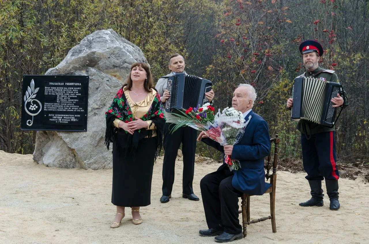Сегодня День рождение у Елены Дмитриевой!