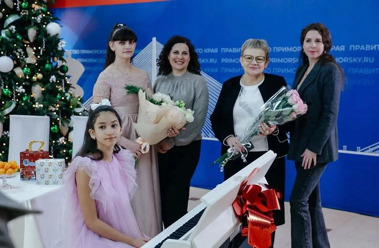 🎄 Шар с "Ёлки желаний" превратился в пианино