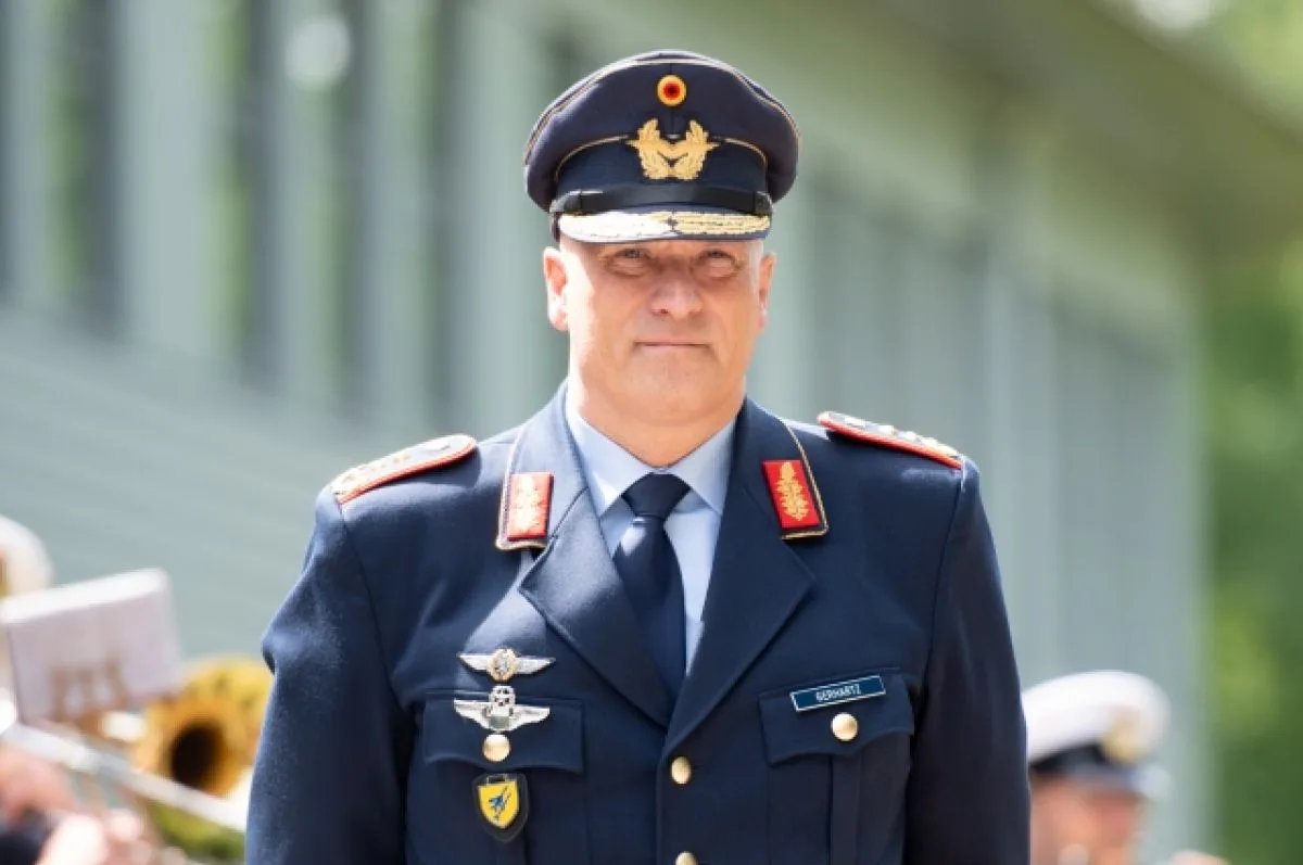 ⚡️НАТО будет бить по Калининграду, Кольскому полуострову, Петербургу и акватории Чёрного моря в случ