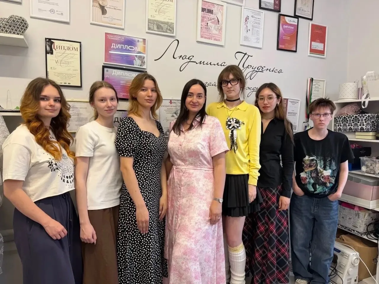 ⚡️ Выпускница Университета сервиса открывает студентам закулисье собственного бренда

Студенты Высше
