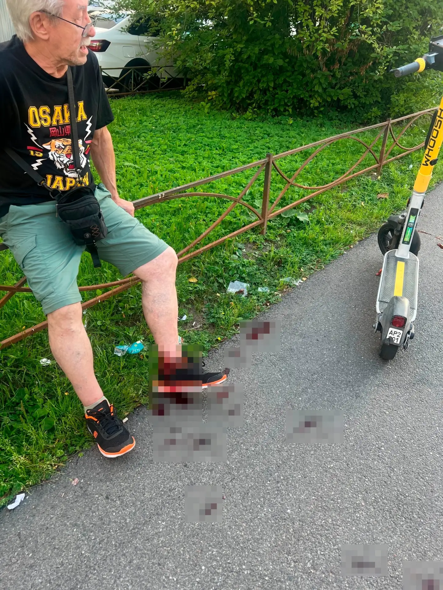 Вчера вечером, 5 августа, в 19:09 двое взрослых на одном электросамокате сбили пенсионе...