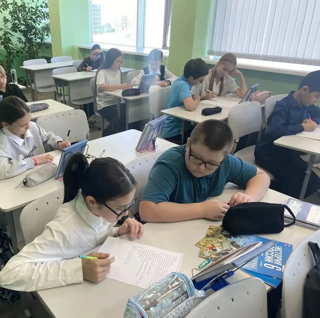 Уроки, посвящённые 400-летию села Хатанги, прошли в нашей школе.