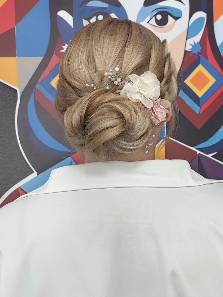 Света нет — мастерство есть! 💪