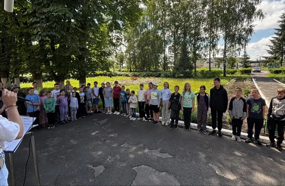 😢❤️ В пришкольном лагере «Солнышко» (на базе МБОУ «Полевский лицей») состоялась торжественная линей
