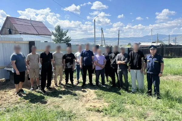Осужденные к принудительным работам оказали помощь семье участников специальной военной...