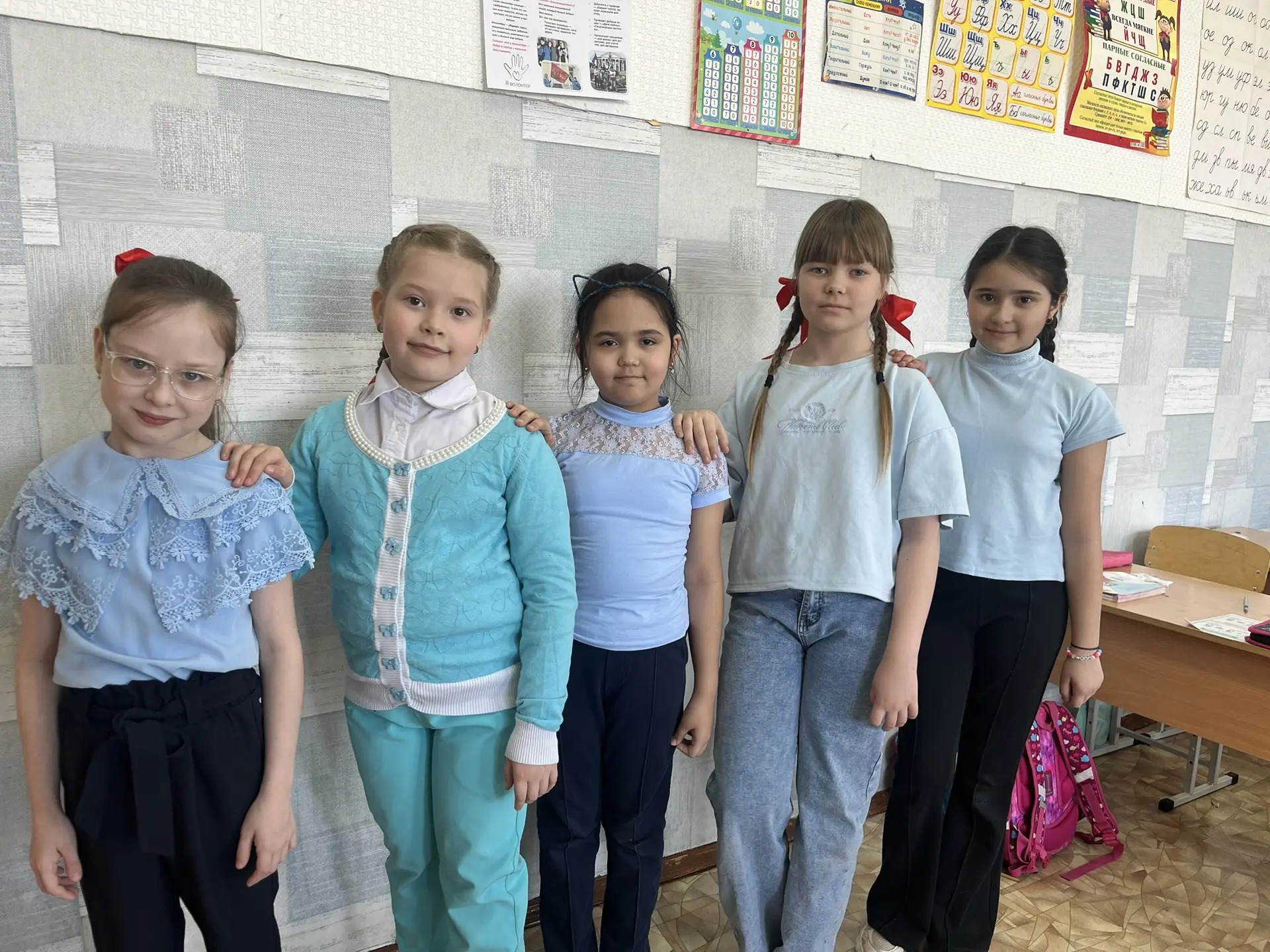 🩵Голубой и зелёный от 2 «А»💚