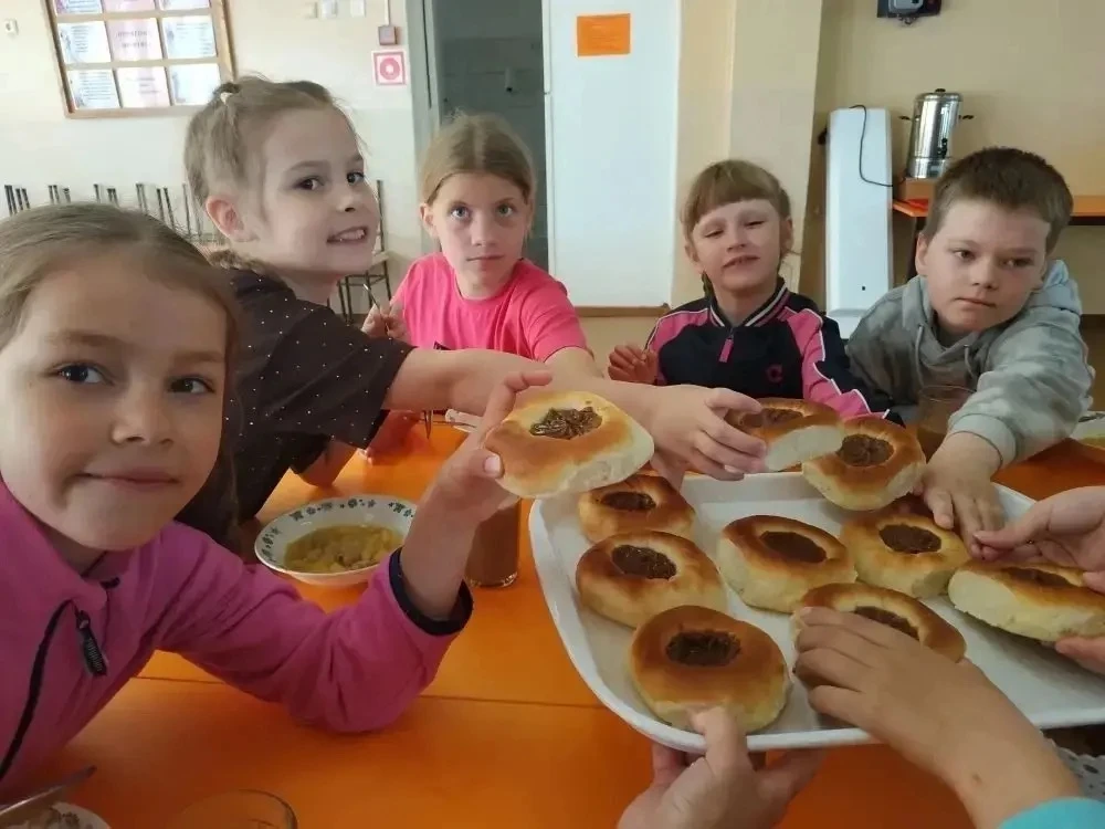 День добра в «Дружбе»: маленькие сердца, большие дела 🤍

В нашем лагере «Дружба» прошел День добра.