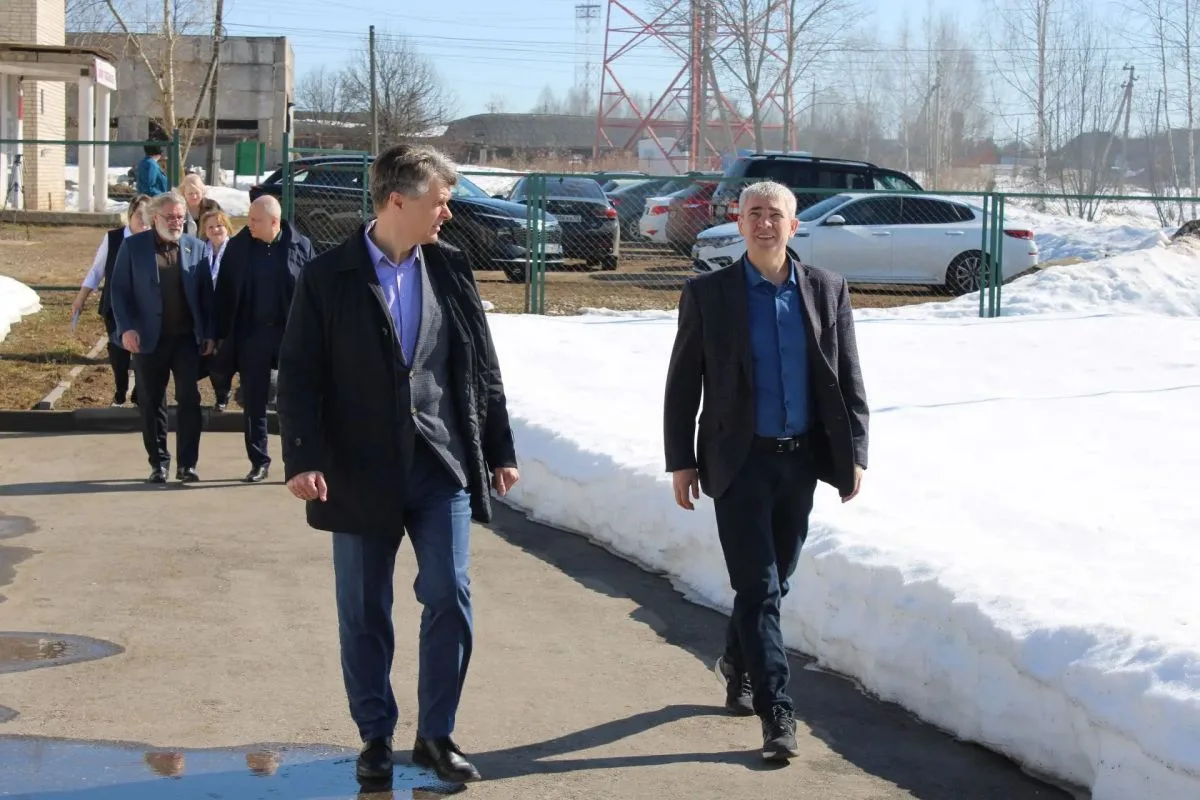 🇷🇺 Депутаты Бакиев и Табачников на севере области — школы, медицина, культура!   Депутаты Законодате