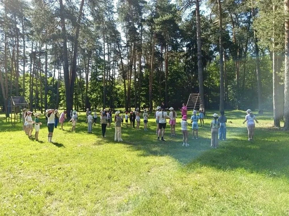 11 июня: ЭНЕРГИЯ, ИСТОРИЯ И ГОРДОСТЬ ЗА РОДИНУ 🚀🇷🇺

☀️ Сегодняшний день нашего отряда начался с д