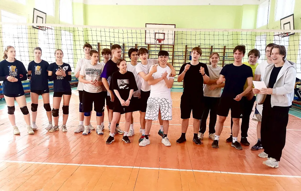 🔊8 спортивная:  о, этот  В🏐ЛеЙбОл!!!  Сегодня в спортивном зале нашей школы состоялся  ТУРНИР ПО ВОЛ