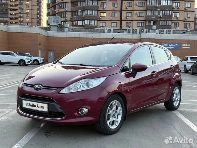 🚗 Модель: Ford Fiesta 1.4 AT, 2012, 109 500 км