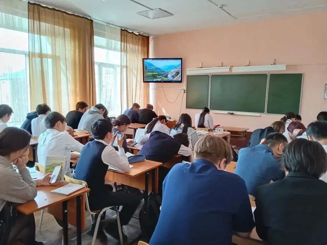 🌍 Ученики МАОУ «Лицей №15» на связи с природой!  Сегодня, в Международный день Земли, наши лицеисты 
