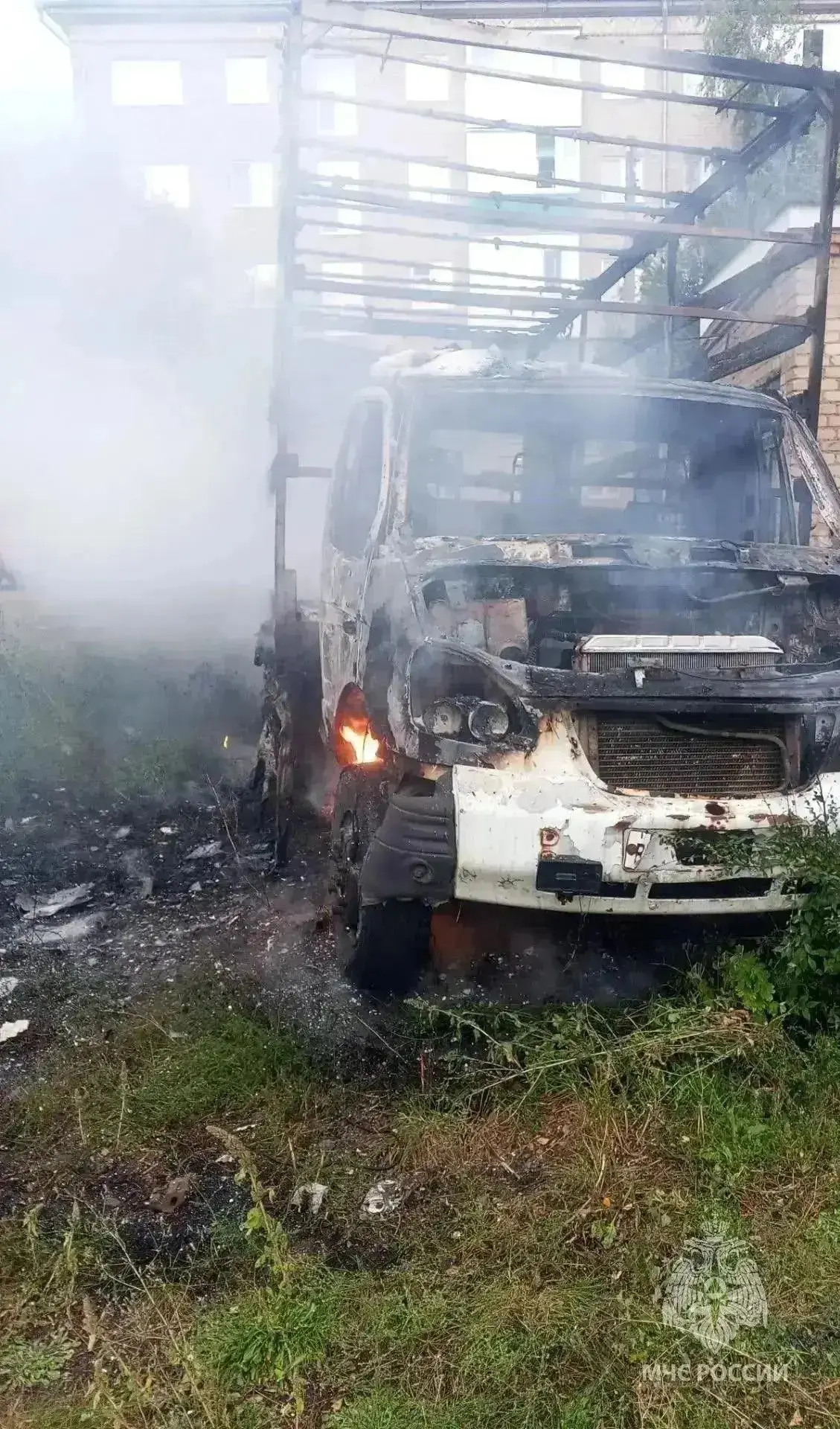 🔥В Башкирии загорелся бортовой грузовик