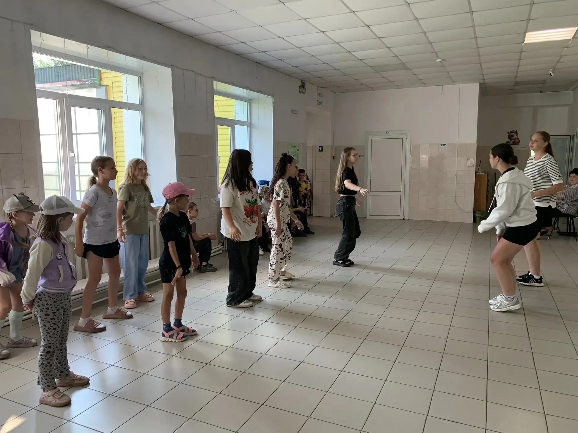 Утро начинается с зарядки, а день - с добрых дел! 💪

Сегодня у ребят из нашего школьного оздоровите
