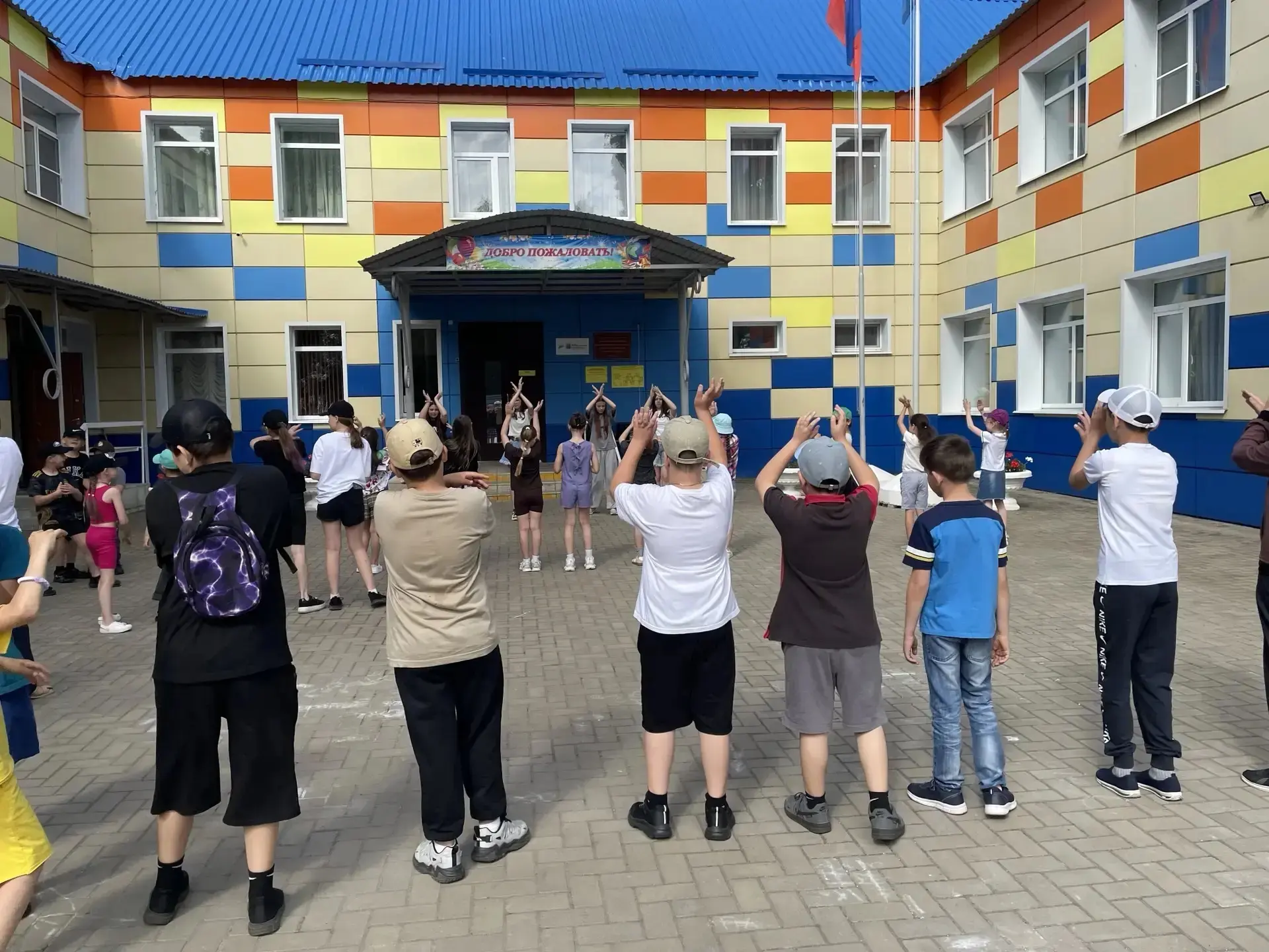✨Грамотно спланированный день в ЛДП "Звездный": начали с зарядки для бодрости, поговорили о важности