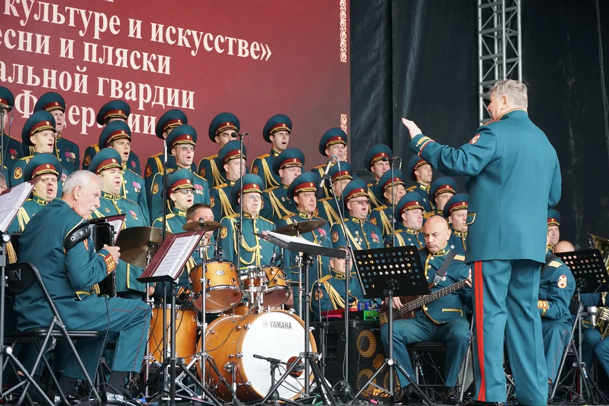 Академический ансамбль песни и пляски Росгвардии выступил в Ульяновске