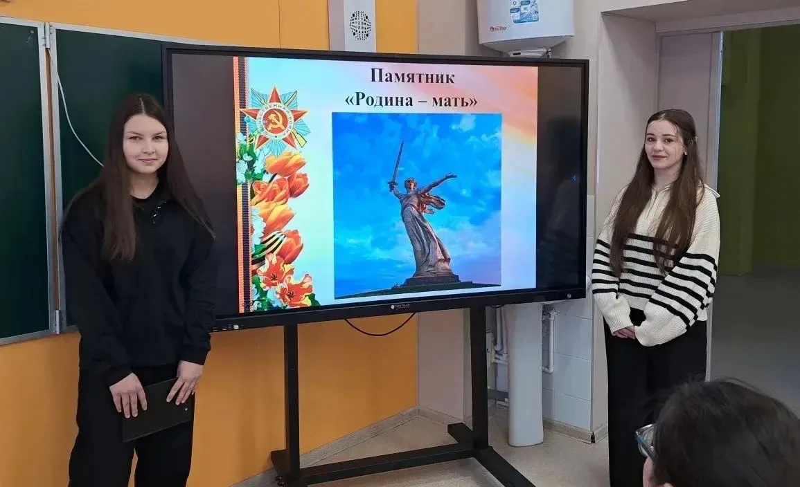 Марафон «Наследники Победы»: школьники провели тематические уроки для младших товарищей 🎖️  В нашей 