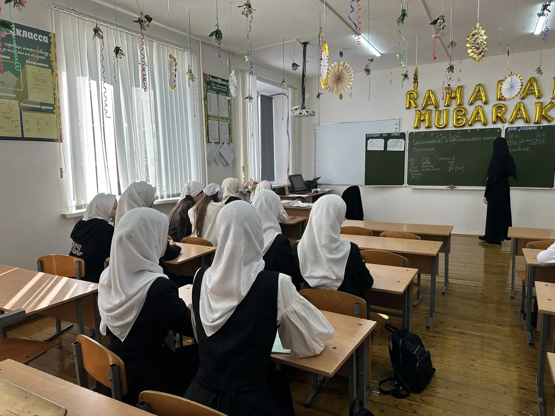 Консультация в 9-х классах по русскому языку.  Для школьников данная консультация важна потому, что 