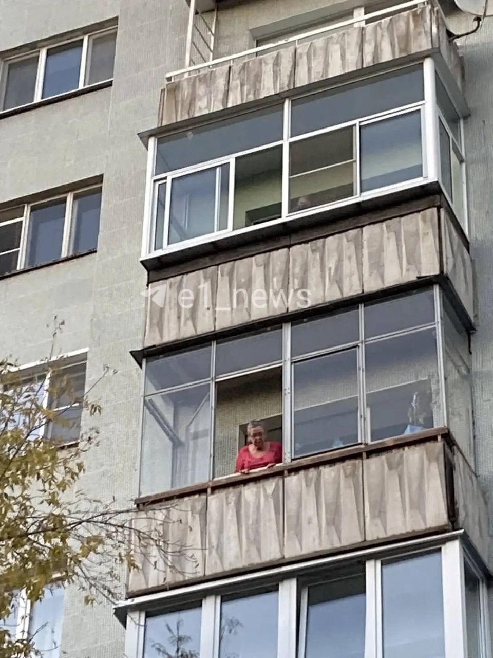 Столб дыма напугал жителей центра. К счастью, всё обошлось без пострадавших.