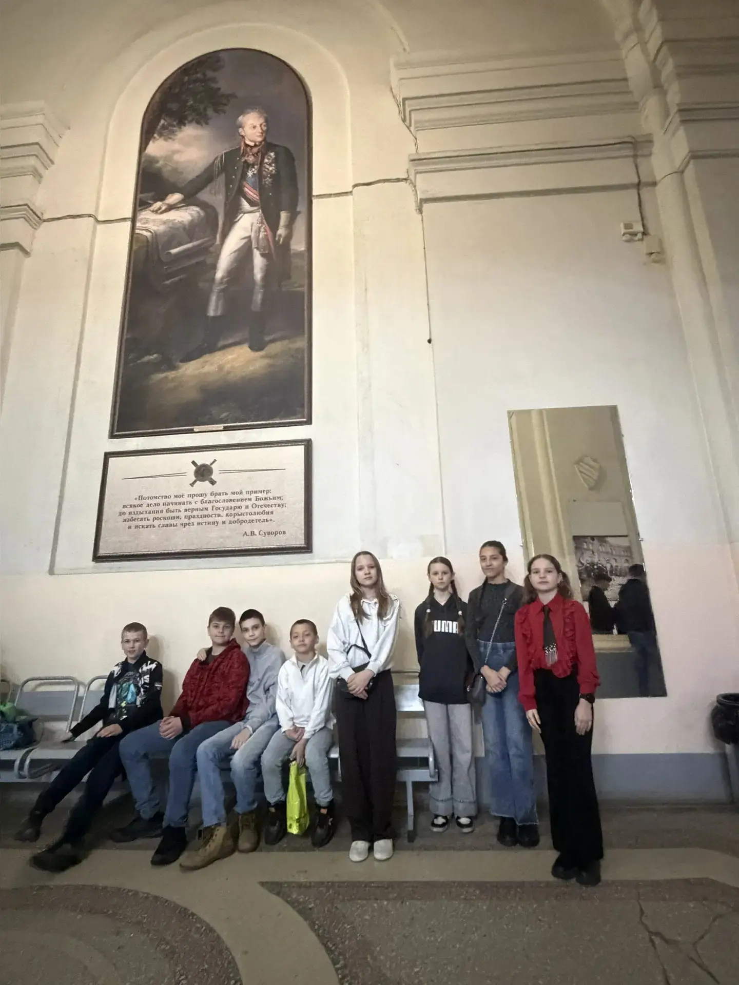 ⚔️ Вперёд в эпоху рыцарей! 🏰   Ребята из 5 «Л» класса вместе с родителями совершили настоящее путеше