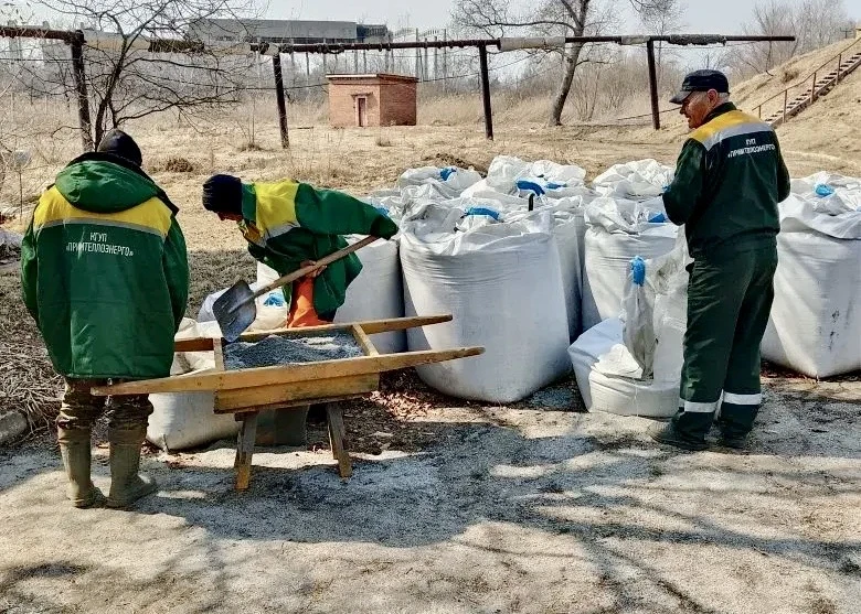 🚰 Специалисты Спасского филиала КГУП «Примтеплоэнерго» приступили к замене фильтрующих элементов на 