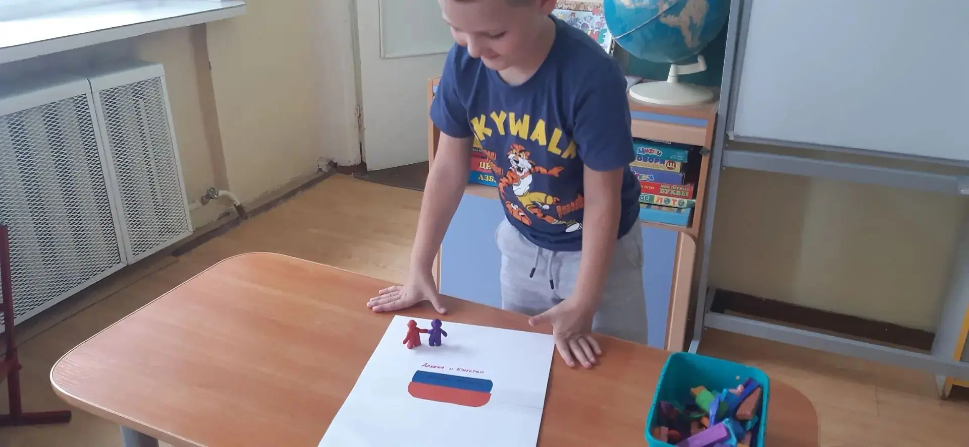 На этой неделе в старших группах «Вундеркинды» и «Мастерилка» — тема: дружба. Дети вспо...