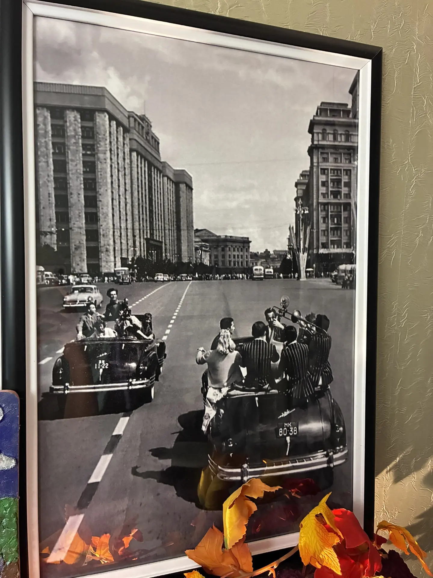Купил себе такой постер. Скажите же, классная фотография?