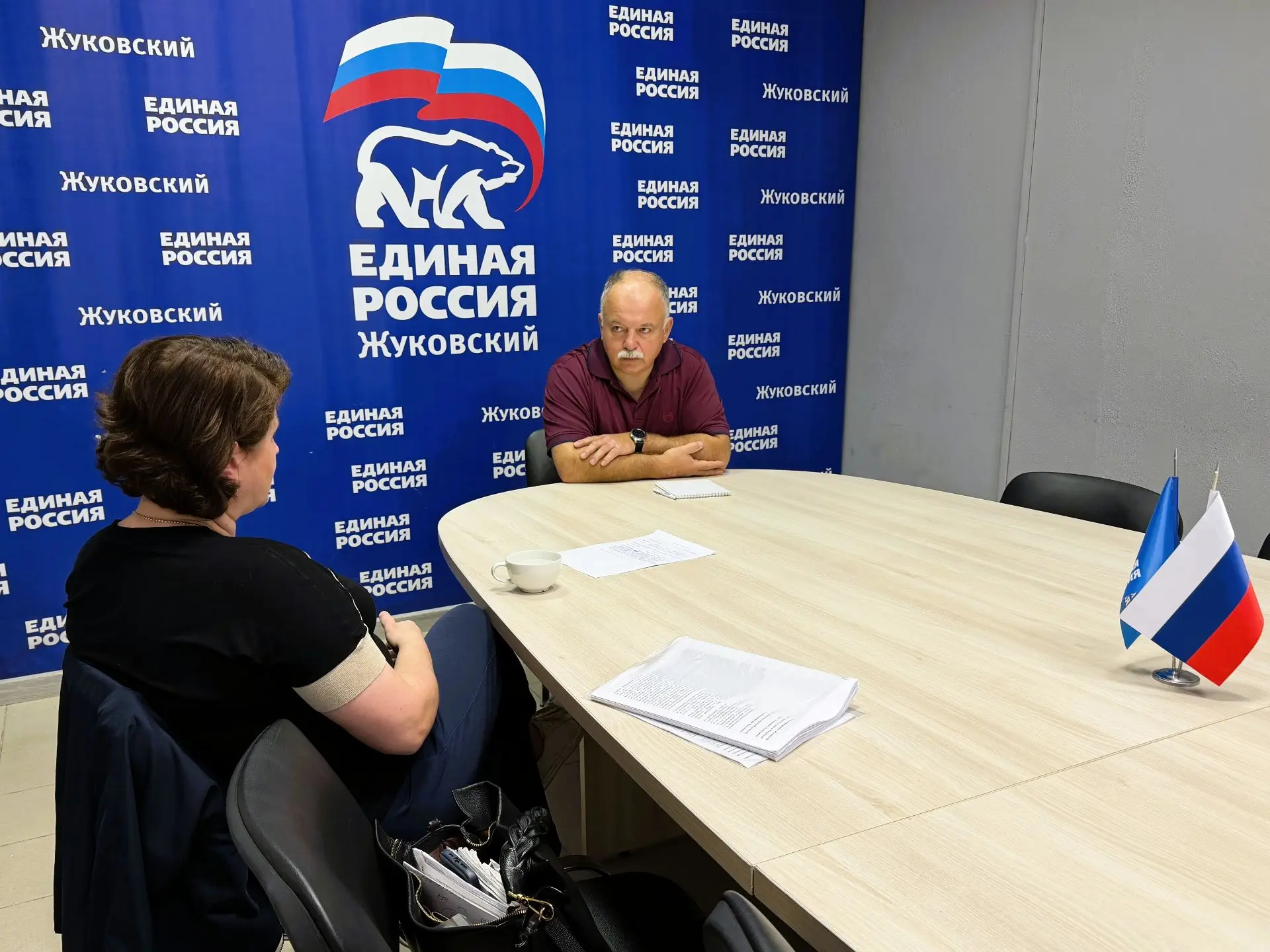 🔹 Руководитель фракции Единой России в местном Совете депутатов Леонид Тарасов провёл ...