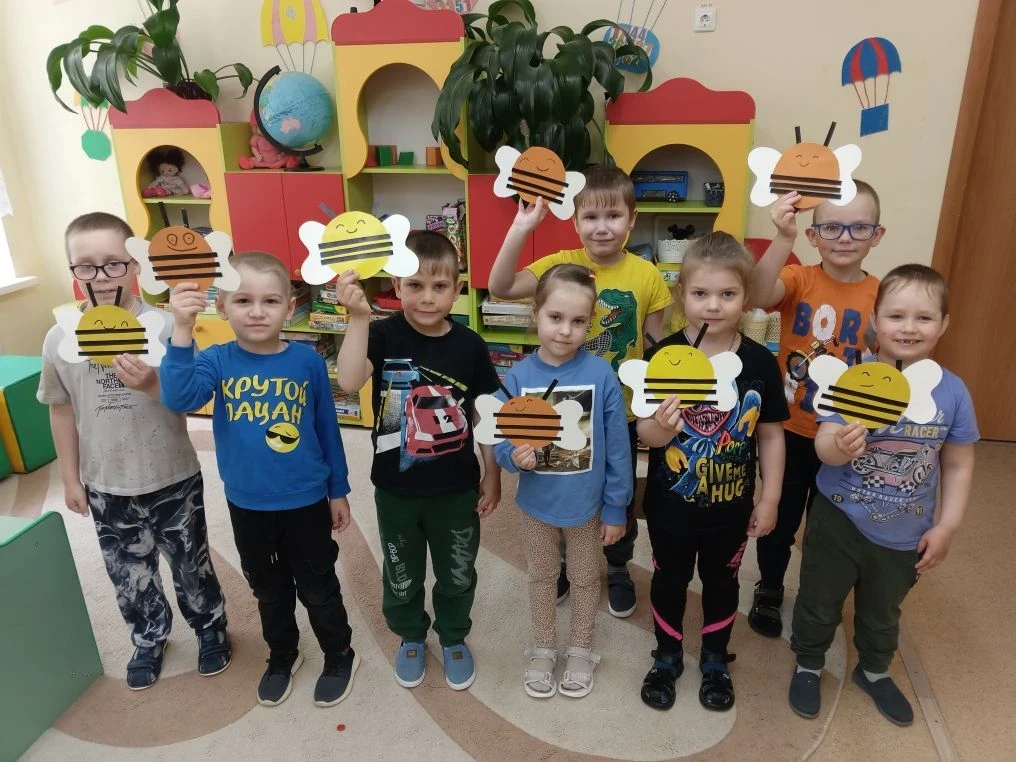 ✨ В нашем детском саду прошло яркое и познавательное занятие по аппликации!
