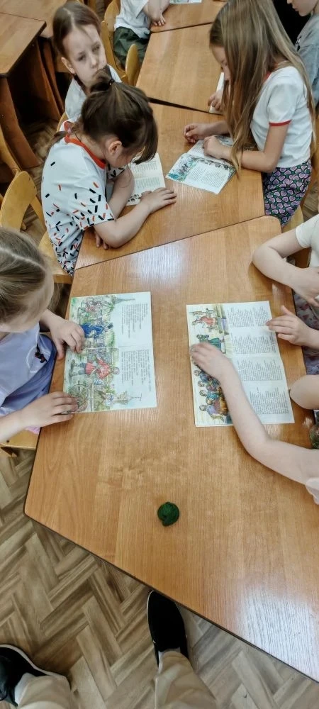 Прошедшая неделя в подготовительной группе была посвящена творчеству А. С. Пушкина. Ребята вспомнили