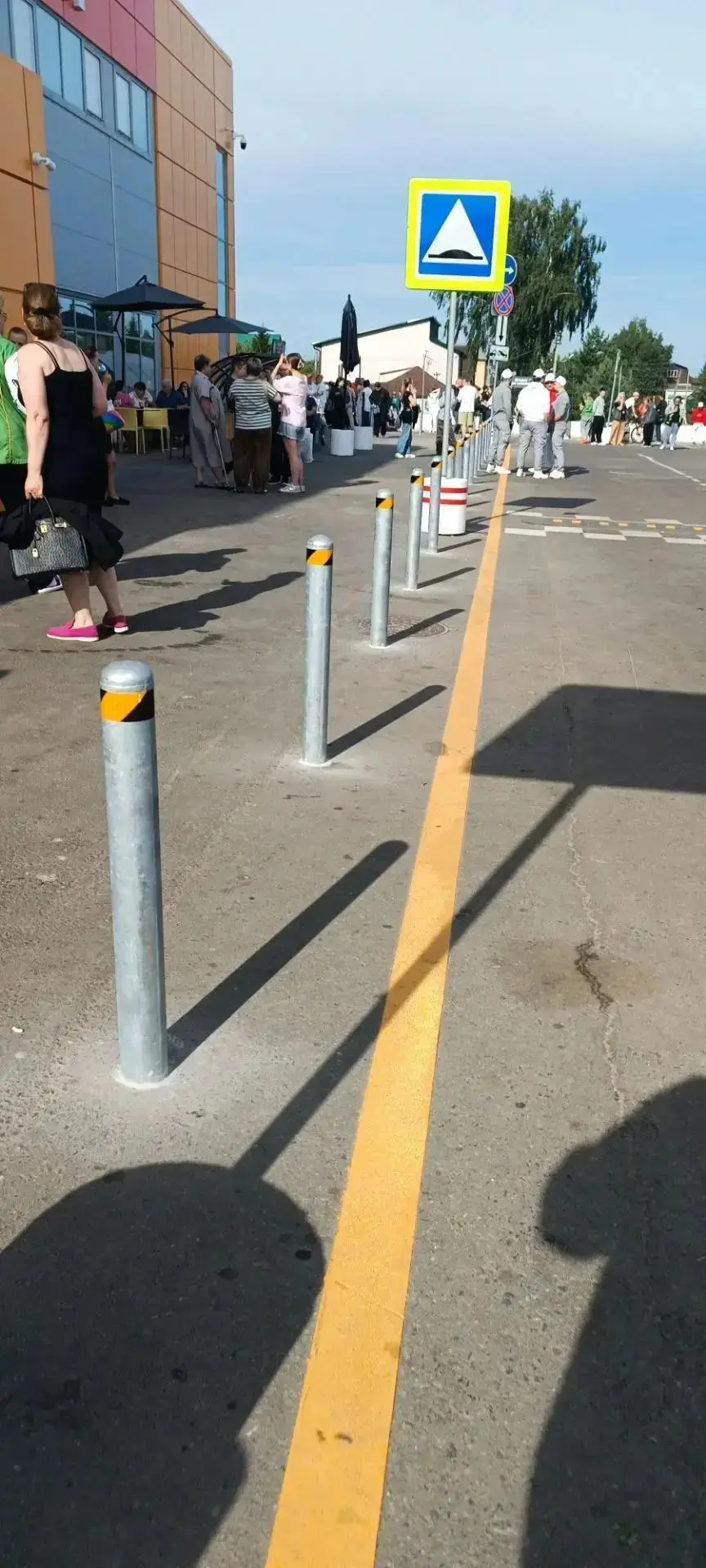 В Заречье в гипермаркете «Глобус» проходит эвакуация.