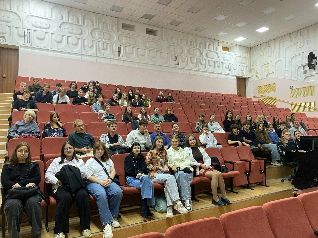 ⚡4 сентября состоялась творческая встреча студентов первого курса с министром культуры ...