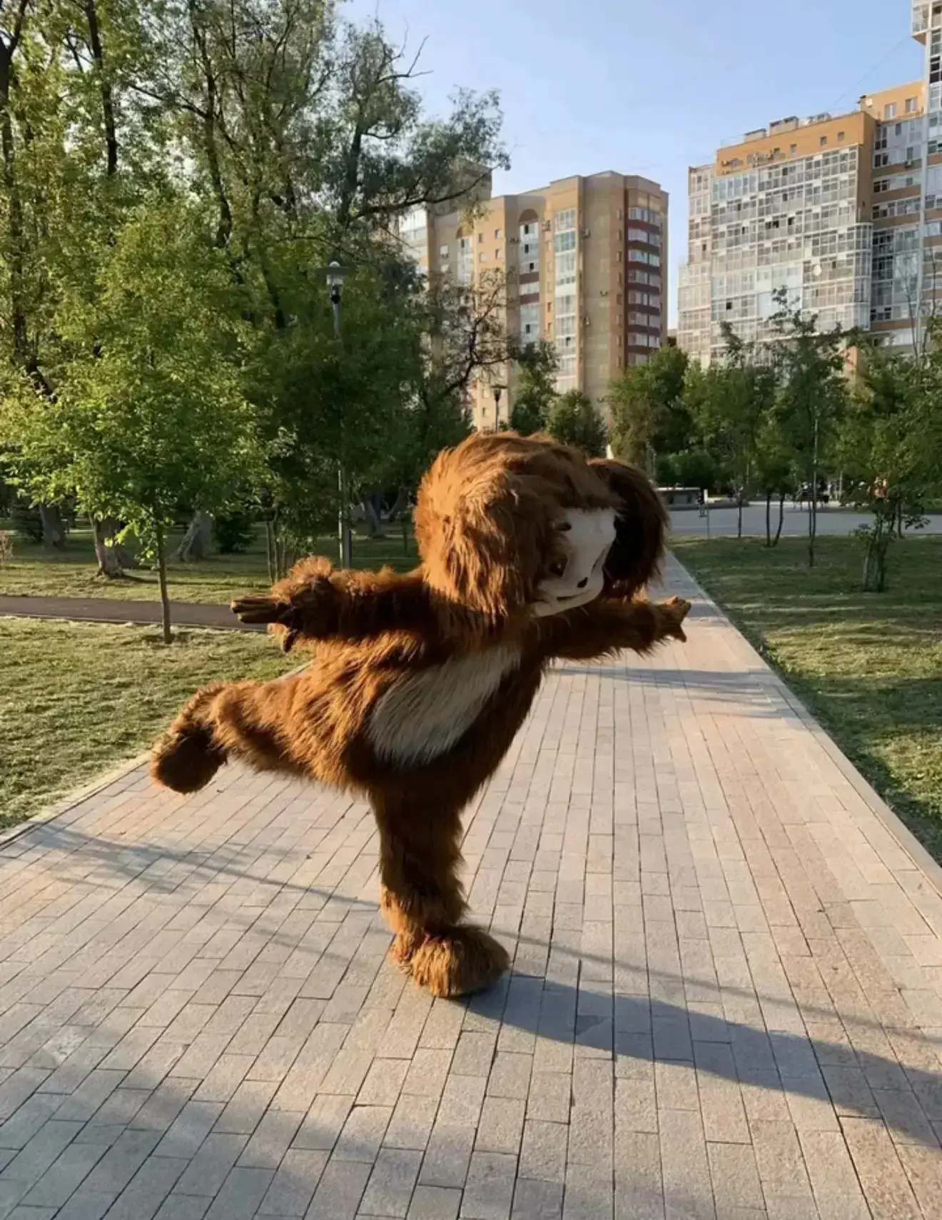 ‼️‼️ Внимание! Город, включай позитив! 
12 июня, в День города, Чебурашка высаживает десант добра на