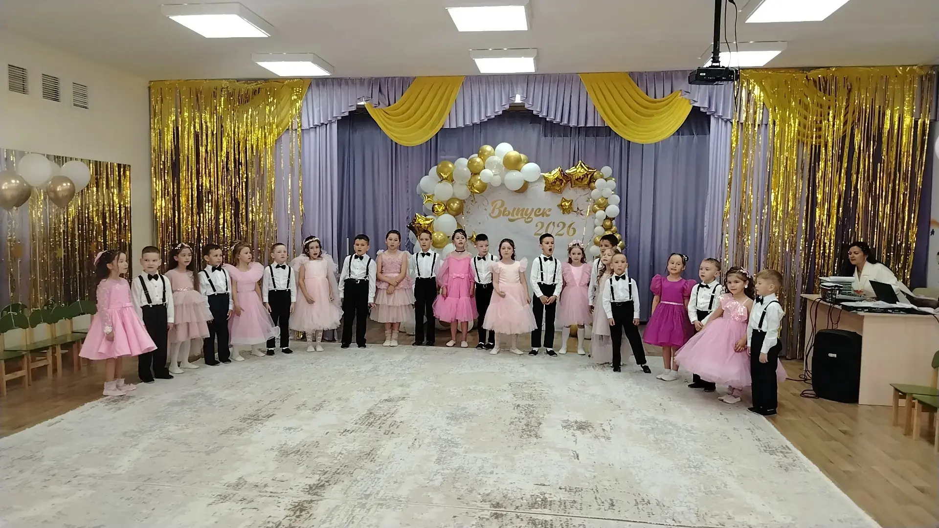 Волшебный выпускной бал в группе «Непоседы»!
