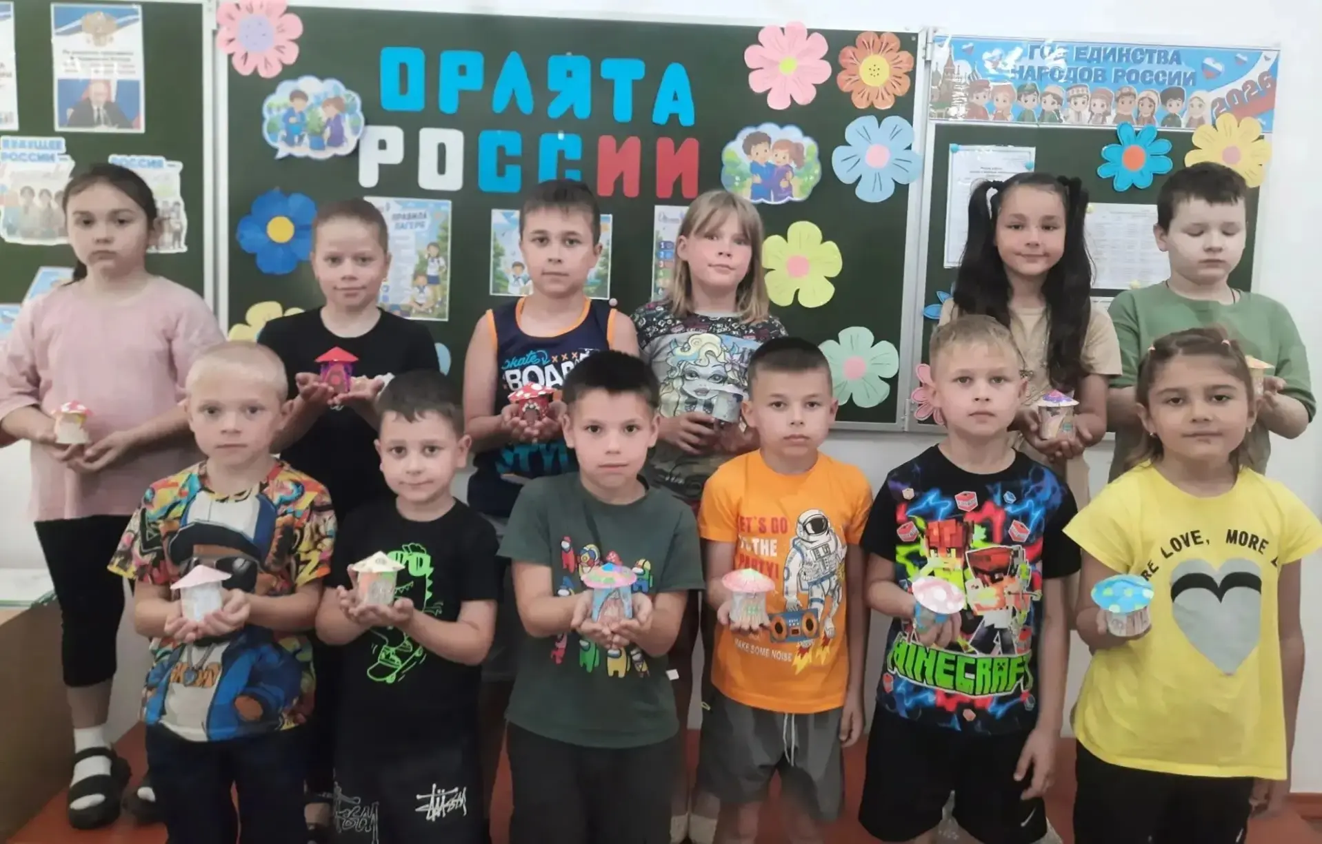 🏡 Строим волшебство своими руками в лагере «Виктория»! ✨
Сегодня у наших ребят прошел невероятно тв