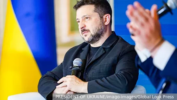 Владимир Зеленский нашел виноватых в том, что жизнь на Украине стала гораздо сложнее и ...