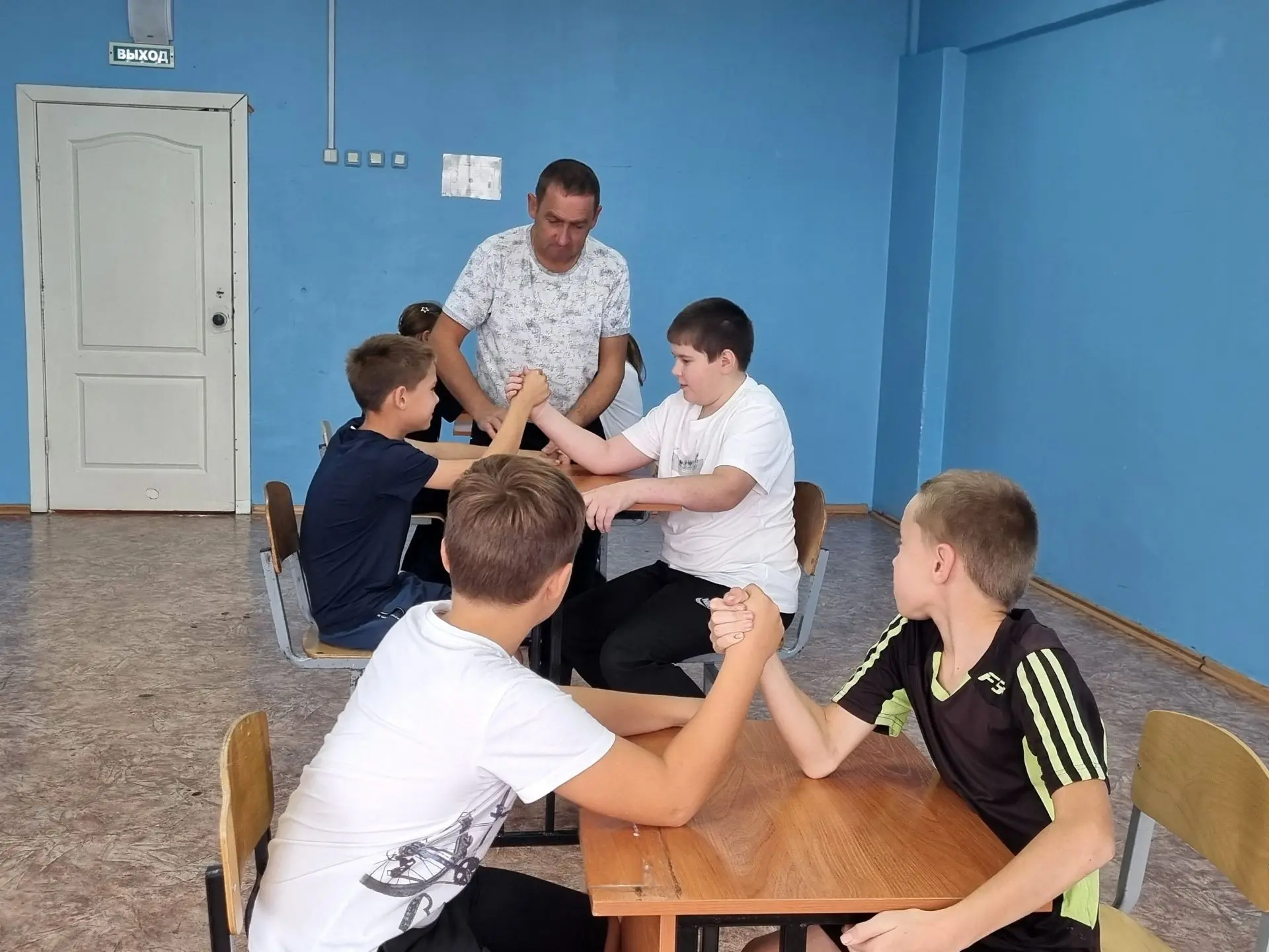 "Память и сила духа: младшая группа школьного спортивного клуба «Динамо» почтили память...