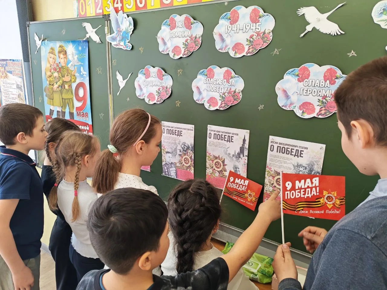 Творить, чтобы помнить🎨 ✨  В рамках патриотической Декады «Помним! Славимся! Гордимся!», посвященной