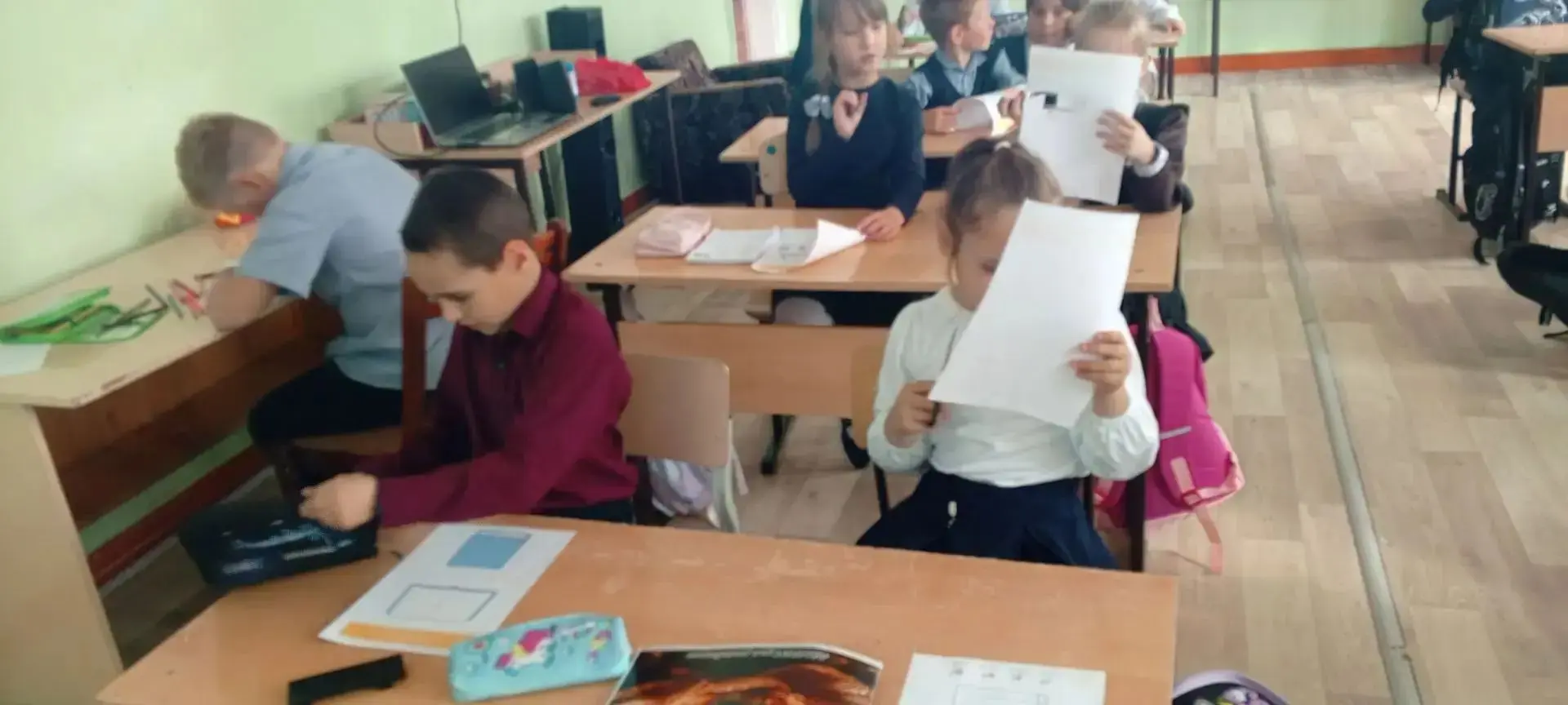 В рамках проекта «Разговоры о важном»  учащиеся начальной школы  обсуждали важную тему ...