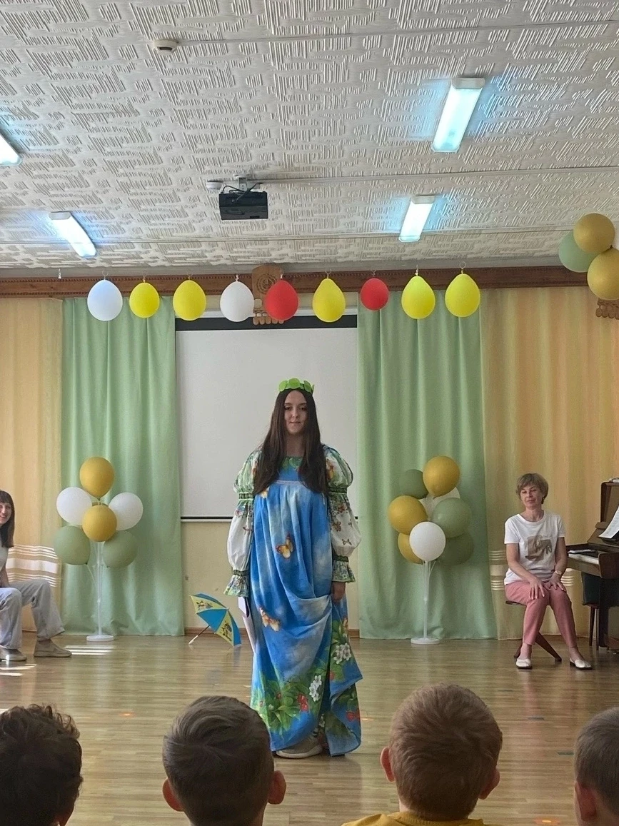 👧🧑 Ребята из групп "Почемучки", "Фантазеры" и "Затейники" приняли участие в развлечении  "Загадки 