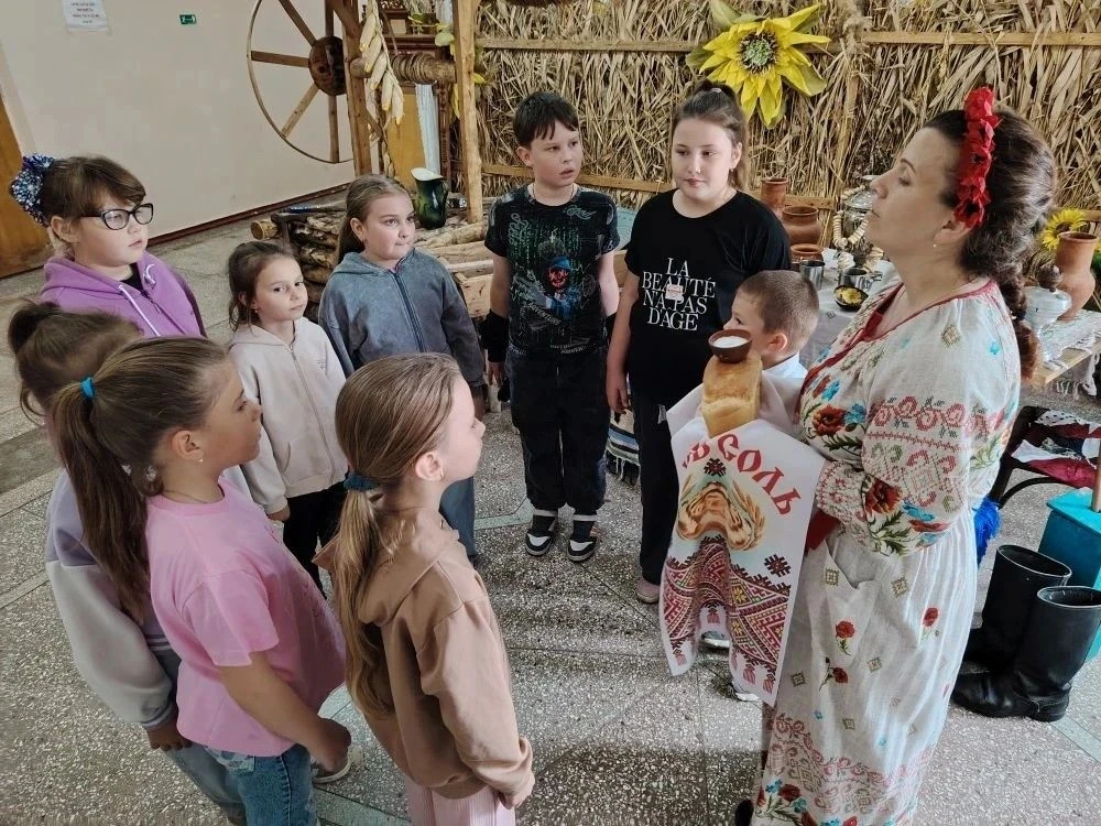 🌙 «НОЧЬ МУЗЕЕВ» В СДК СТ. УСПЕНСКОЙ: ПУТЕШЕСТВИЕ В КУБАНСКИЙ УГОЛОК 🏡  Сегодня наш Дом культуры на ц
