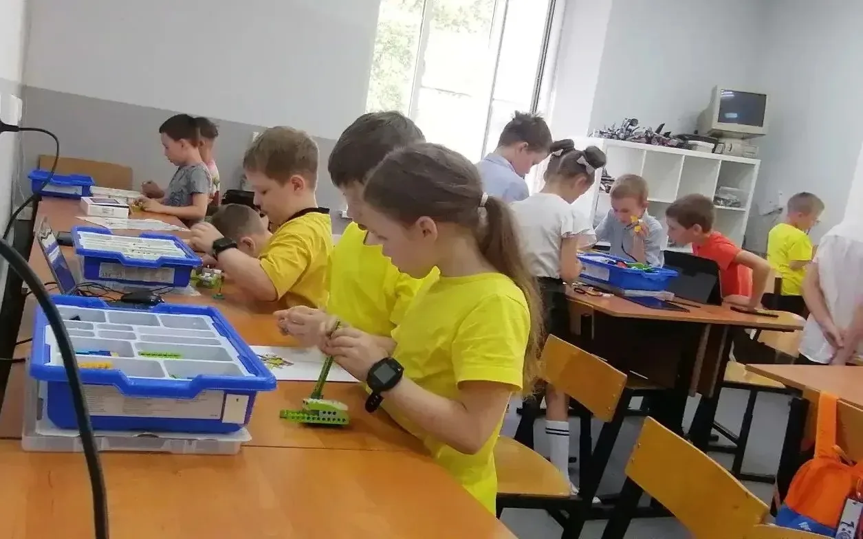 18 мая 2026 г. на базе МАУ ДО ЦДЮТЭ состоялись муниципальные соревнования по робототехн...