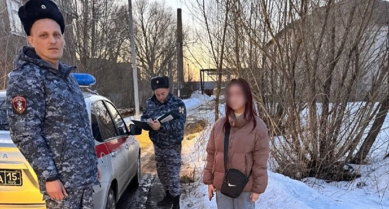 В Соколе девушка провалилась в колодец — спасли росгвардейцы